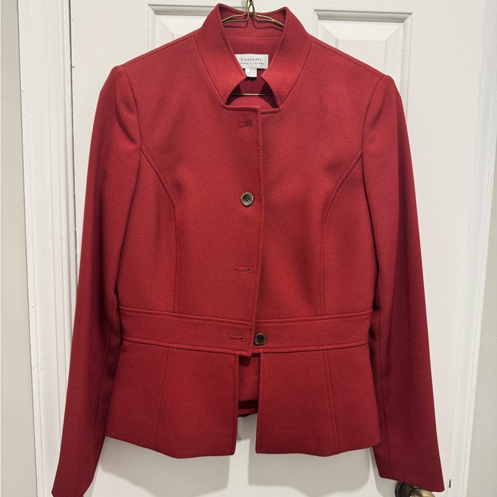 Tahari Women's Scarlet Blazer/Pants Suit